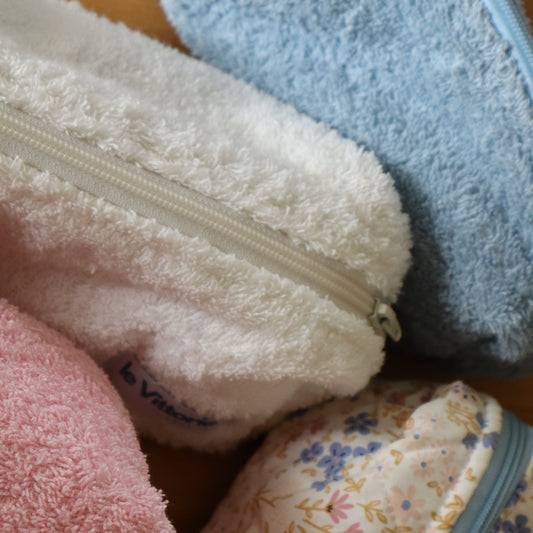 Beauty case in spugna azzurro