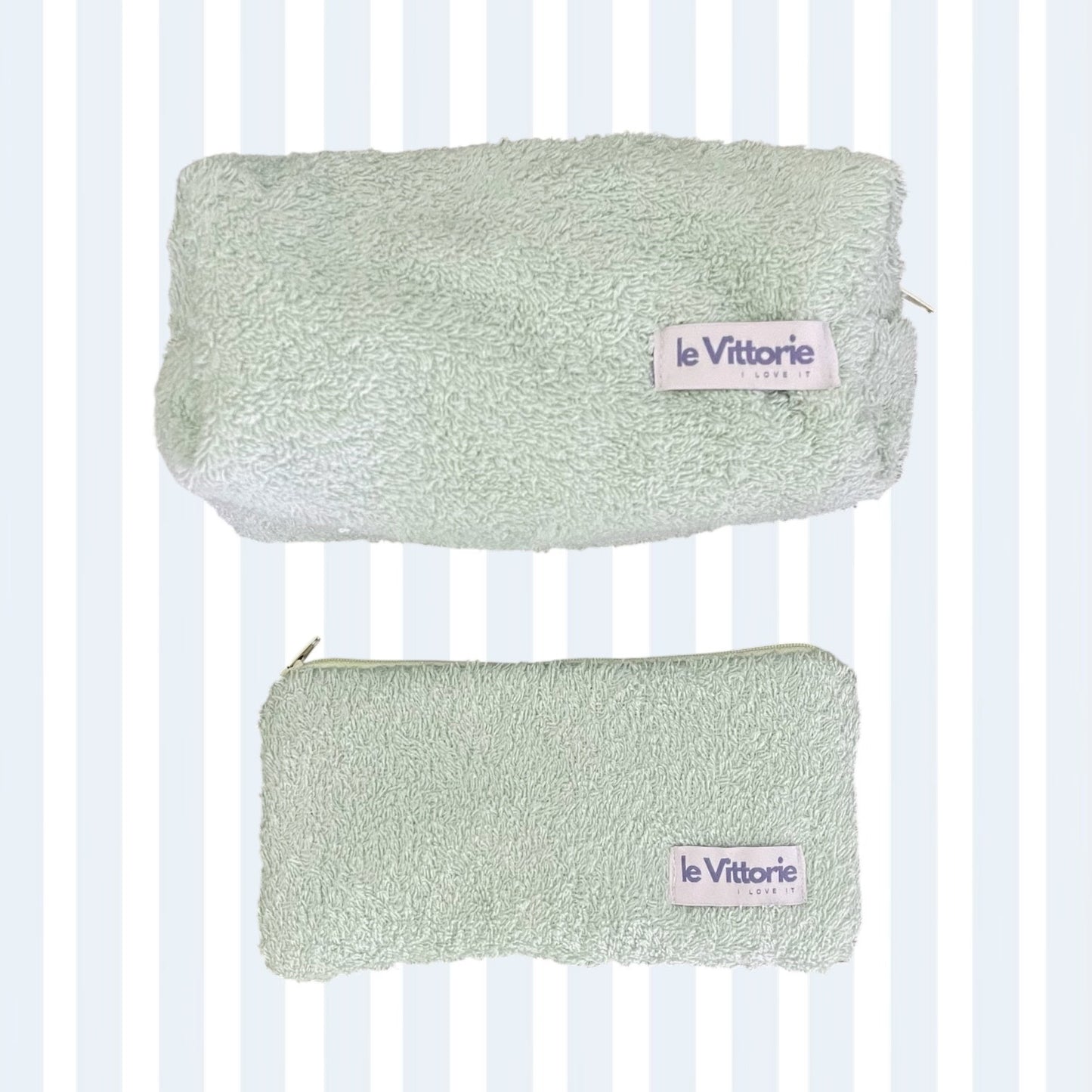 Beauty case spugna verde pastello con astuccio abbinato