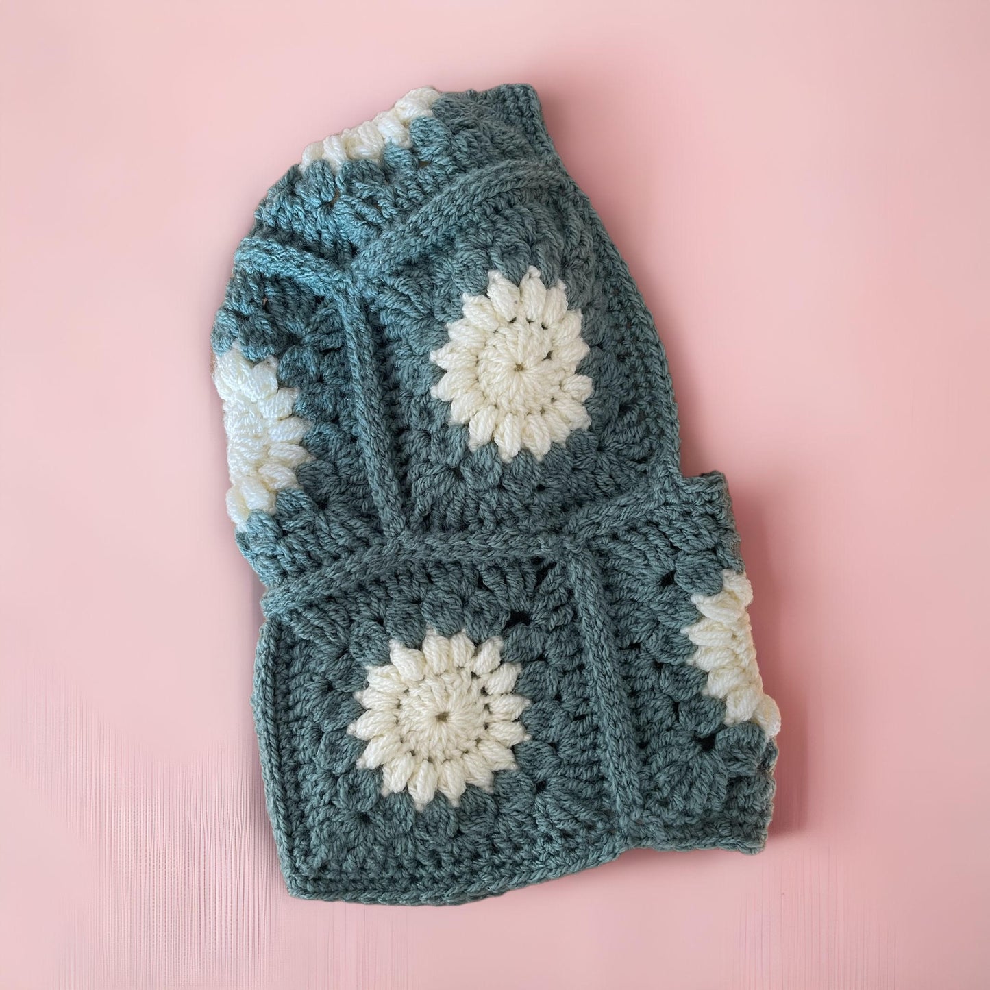 Balaclava flower verde