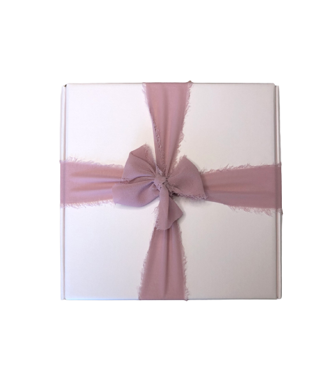 Box: candela ecosostenibile "U" con sottocandela grande effetto marmo