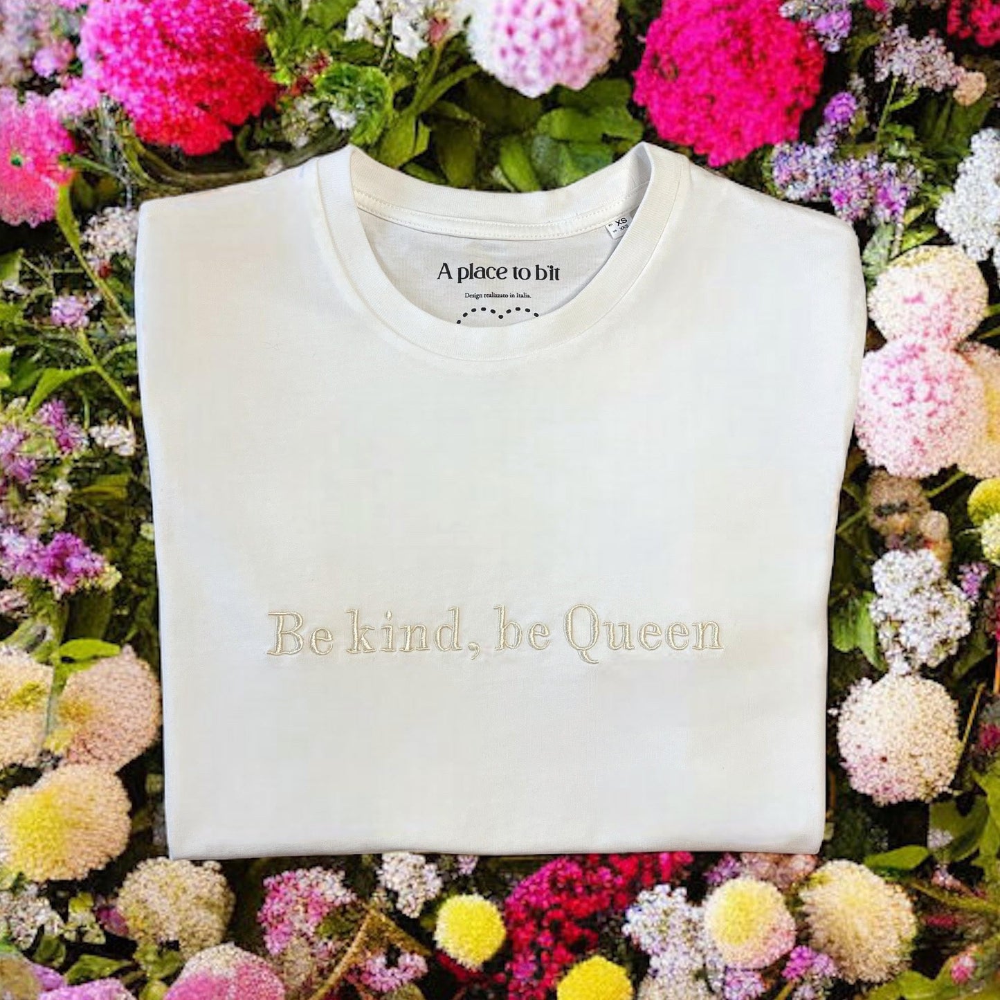 T-shirt Be kind, be Queen