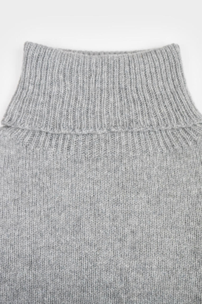 Scaldacollo in cashmere rigenerato grigio